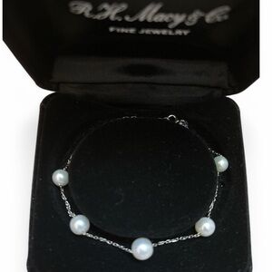NEW Macy's Sterling Silver Freshwater Cultured Pearls Bracelet Dainty Jewelry